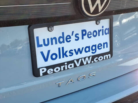 2026 Volkswagen Taos SE Black