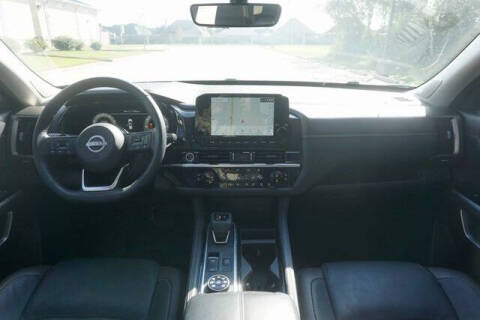 2023 Nissan Pathfinder Platinum