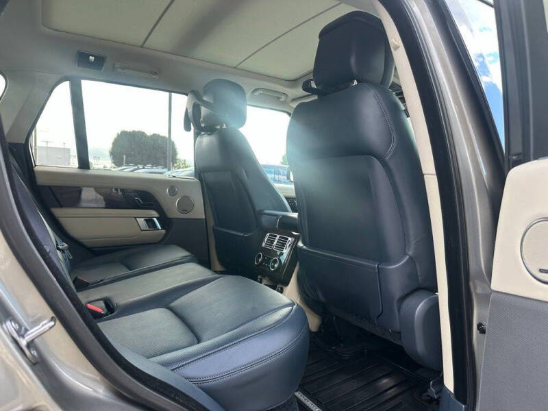 2020 Land Rover Range Rover P525 HSE