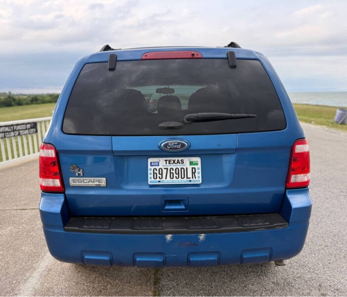 2011 Ford Escape XLT