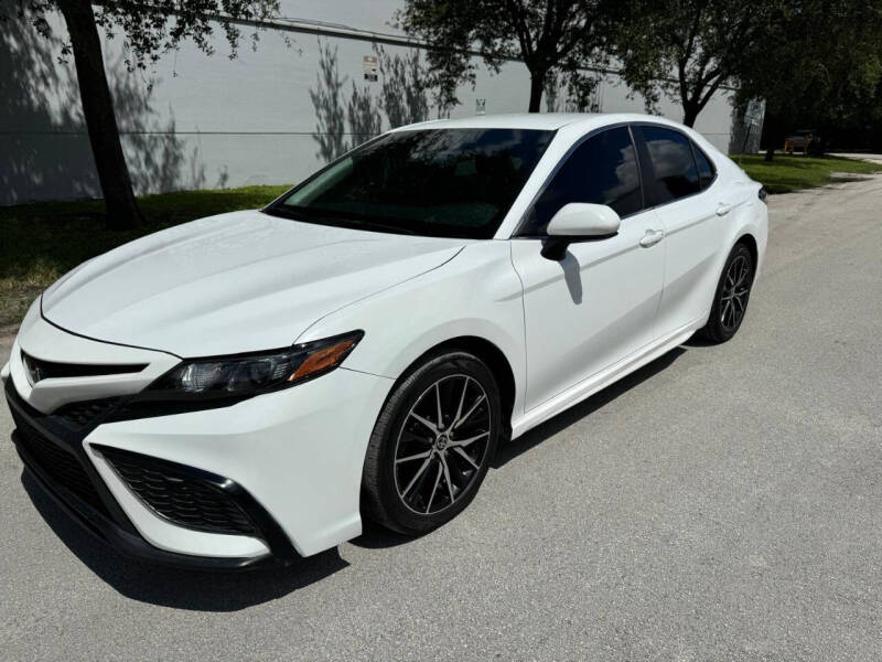 2020 Toyota Camry for sale at Easy Car in Miami FL