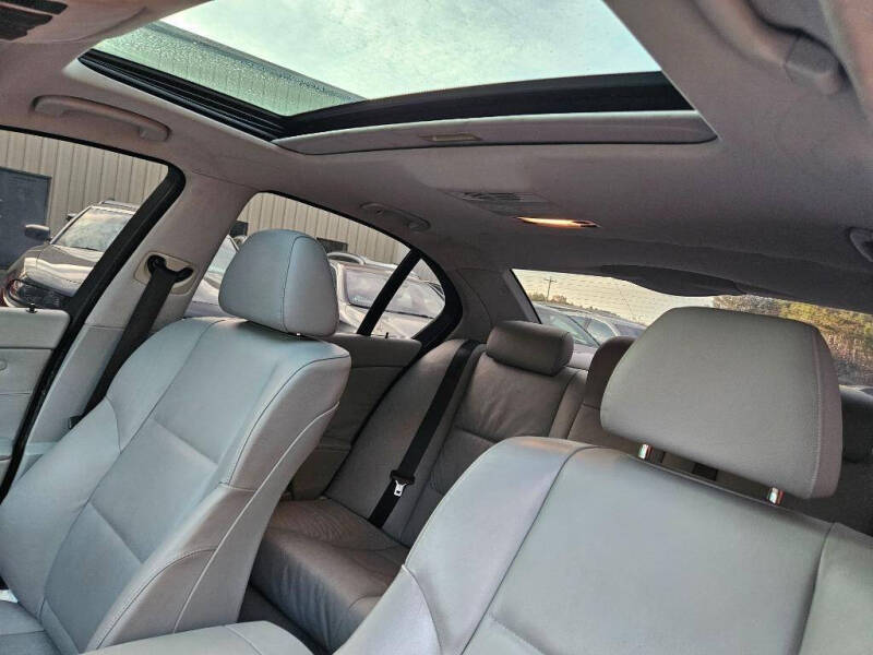 2004 BMW 5 Series 525i