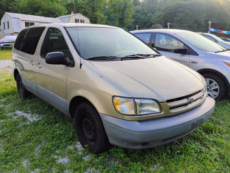 2000 Toyota Sienna CE