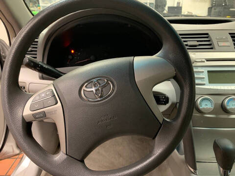 2009 Toyota Camry LE