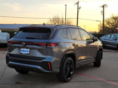 2026 Volkswagen Tiguan SE R-Line Black