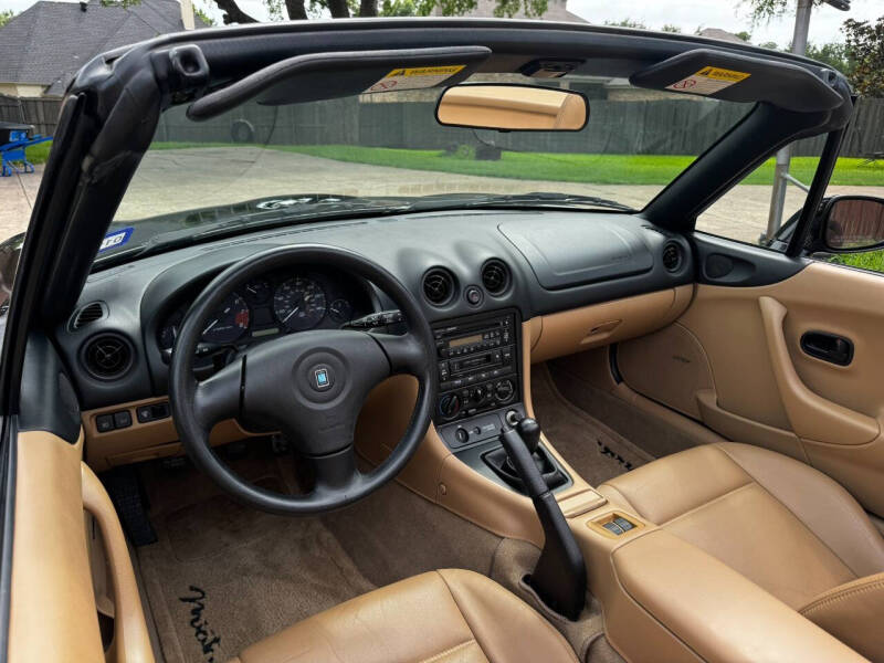 2000 Mazda MX-5 Miata LS