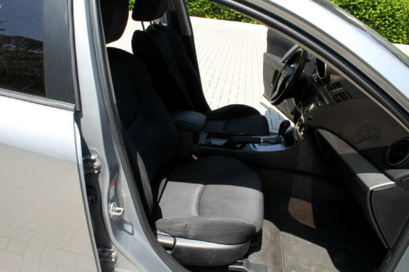 2011 Mazda MAZDA3 s Sport