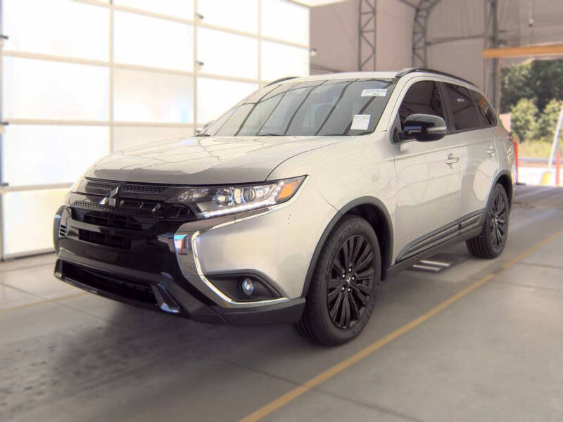 2020 Mitsubishi Outlander LE