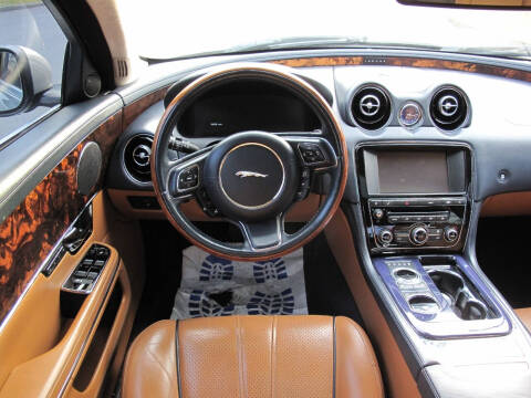 2011 Jaguar XJ