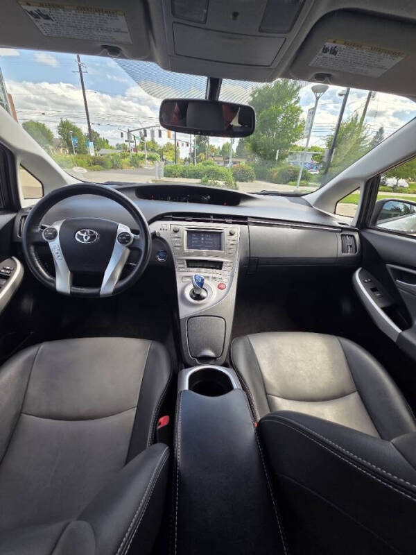 2013 Toyota Prius Four