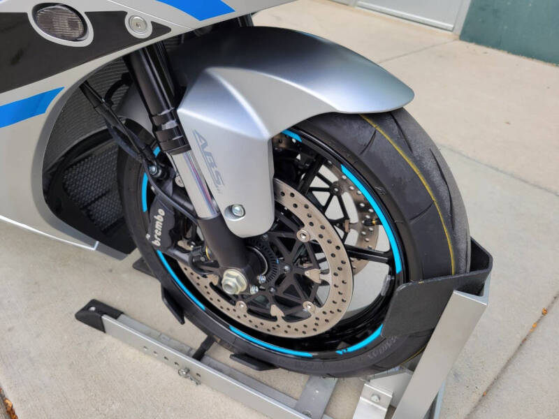 2025 Suzuki GSXR 1000 ABS