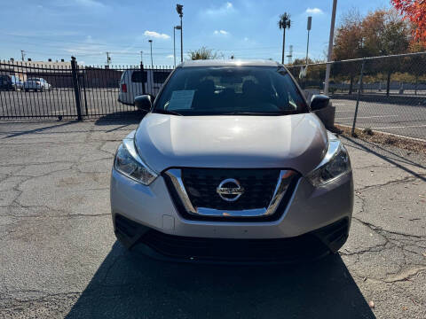 2020 Nissan Kicks S