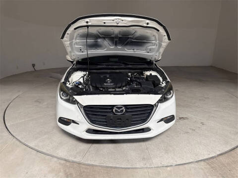 2018 Mazda MAZDA3 Sport