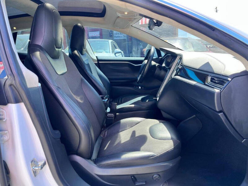 2015 Tesla Model S