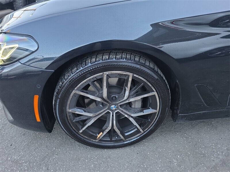 2022 BMW 5 Series 530i