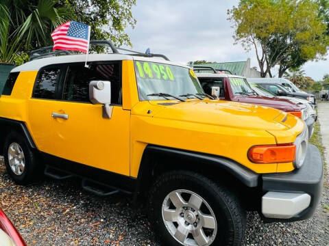 2007 Toyota FJ Cruiser for sale at DAN'S DEALS ON WHEELS AUTO SALES, INC. in Davie FL