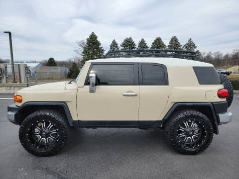 2008 Toyota FJ Cruiser for sale at Your Next Auto in Elizabethtown PA