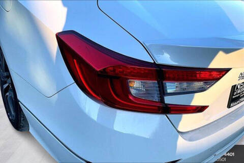 2019 Honda Accord Hybrid Touring