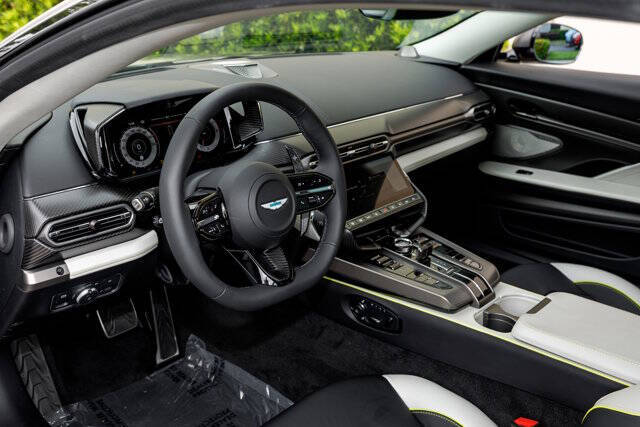 2025 Aston Martin Vanquish