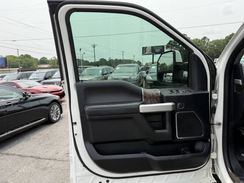 2017 Ford F-350 Super Duty Lariat