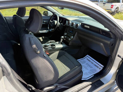 2016 Ford Mustang V6