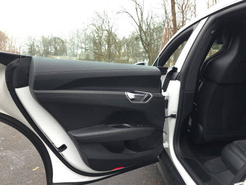 2022 Audi e-tron GT quattro Premium Plus