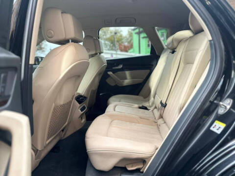 2019 Audi Q5 quattro Premium 45 TFSI