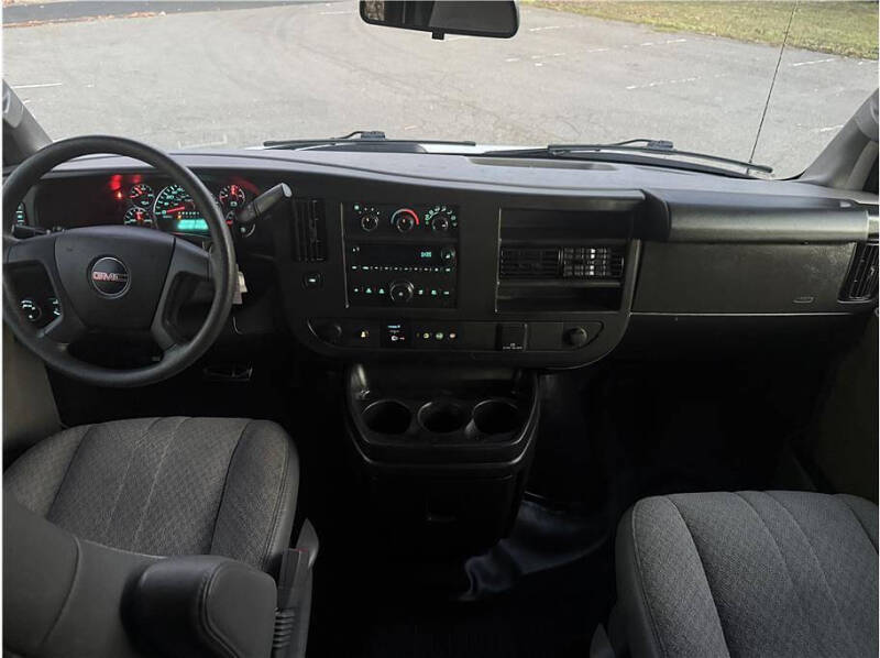 2019 GMC Savana 3500