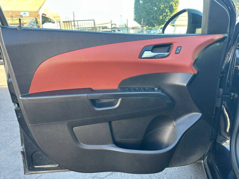 2015 Chevrolet Sonic LTZ Auto