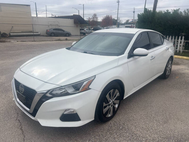 2020 Nissan Altima for sale at AUTOMAX OF MOBILE in Mobile AL