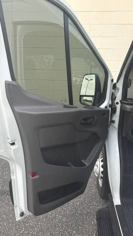 2022 Ford Transit