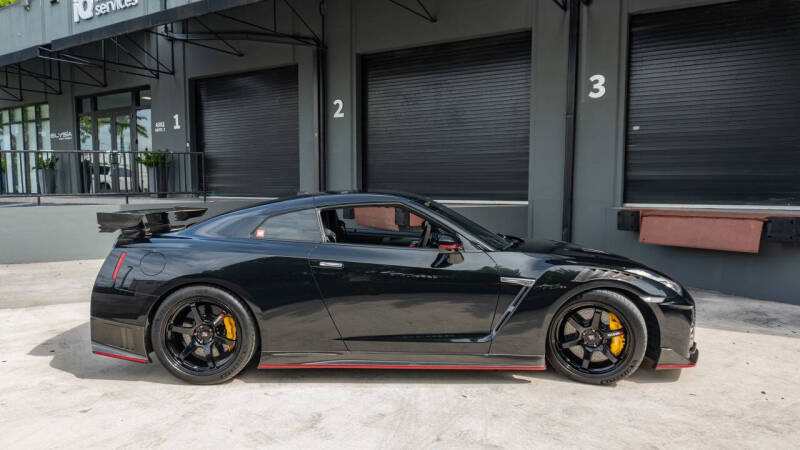 2017 Nissan GT-R NISMO