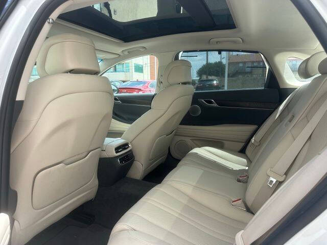 2023 Genesis G80