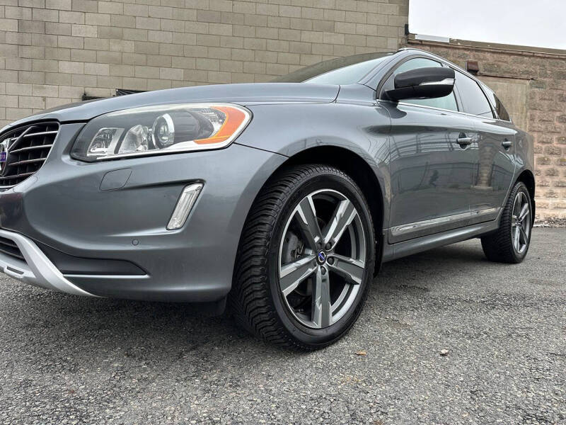 2017 Volvo XC60 T6 Dynamic