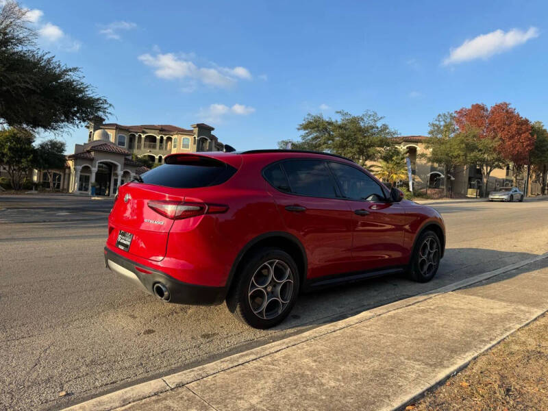 2019 Alfa Romeo Stelvio Sport