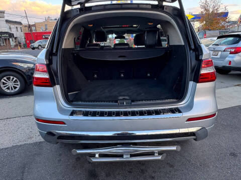 2012 Mercedes-Benz M-Class ML 550