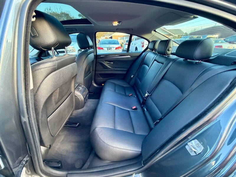 2016 BMW 5 Series 528i