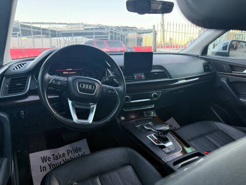 2020 Audi Q5 quattro Titanium Premium 45 TFSI