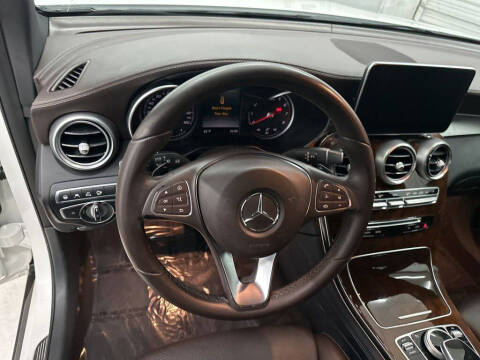 2017 Mercedes-Benz GLC GLC 300