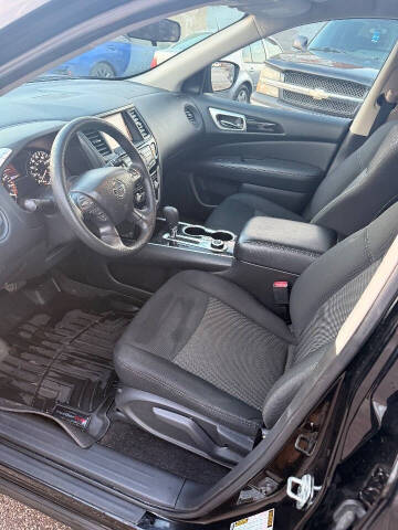 2018 Nissan Pathfinder S