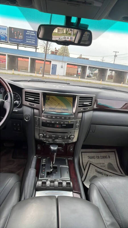 2010 Lexus LX 570