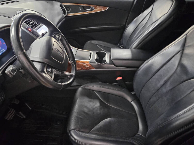 2020 Lincoln Nautilus Reserve