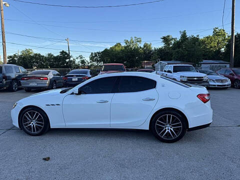2016 Maserati Ghibli