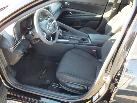 2021 Hyundai Elantra SE