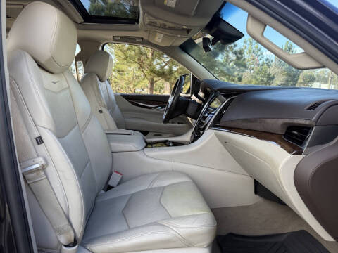 2017 Cadillac Escalade Premium Luxury