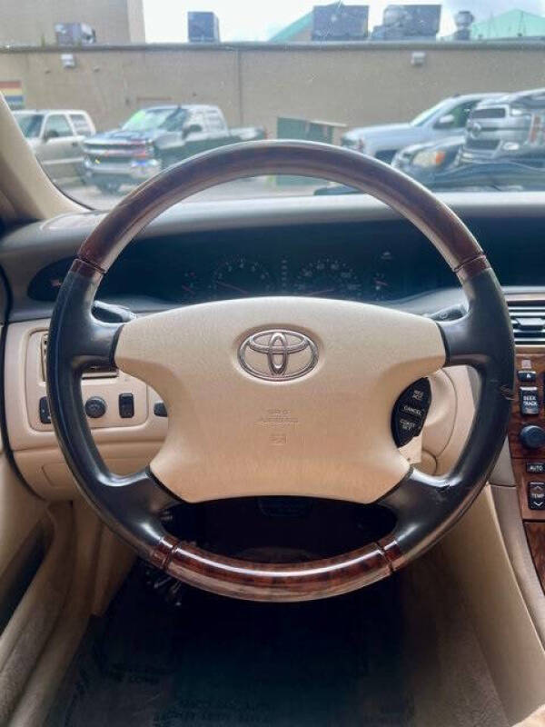 2003 Toyota Avalon XL