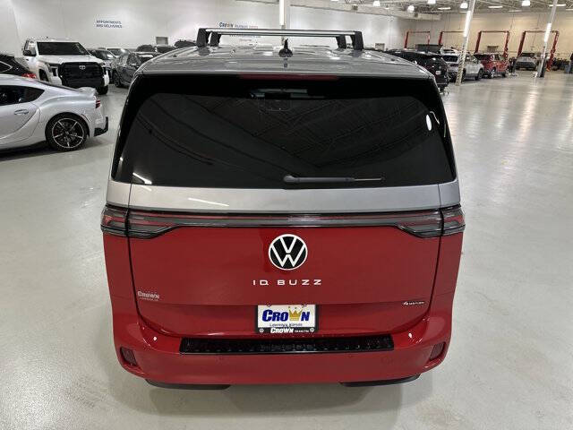 2025 Volkswagen ID. Buzz Pro S Plus 4Motion
