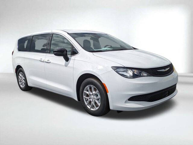 2026 Chrysler Voyager LX