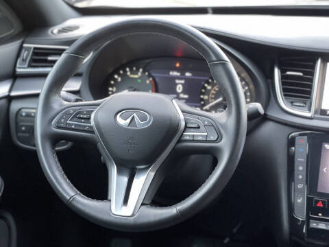 2022 Infiniti QX55 Essential