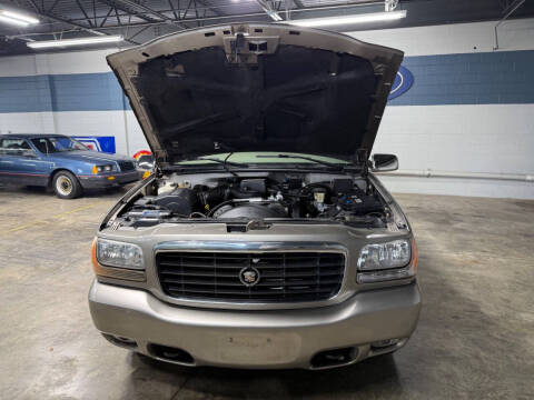 2000 Cadillac Escalade